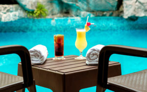 Hoteles El Dorado, hotel con piscina.